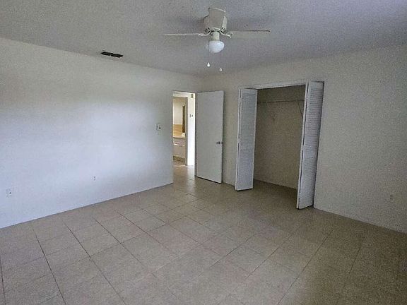 5th image of 1427 Meredith Dr