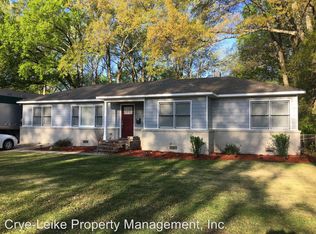 945 Colonial Rd, Memphis, TN 38117