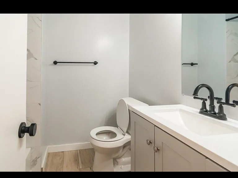 296 Monticello Pl — Photo 9