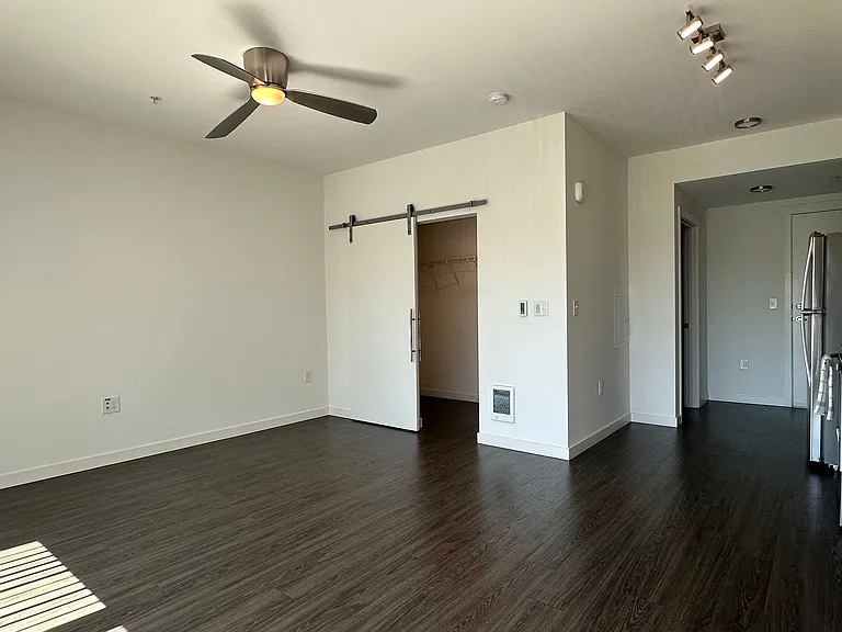 Crew Apartments — Photo 16