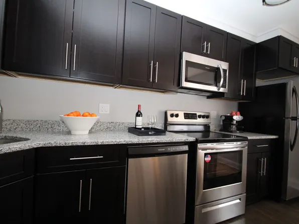 8 Union Ave LLC