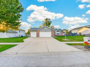 1138 S Delaware St, Hobart, IN 46342