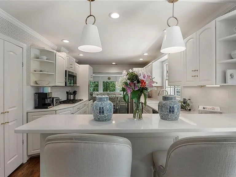 4770 Chatworth Ct — Photo 17