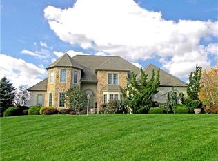 5204 Elmhurst Dr, Schnecksville, PA 18078