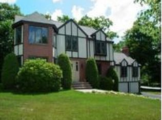 315 Candlestick Rd, North Andover, MA 01845