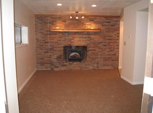 15758 Pineview Dr APT 2, East Liverpool, OH 43920