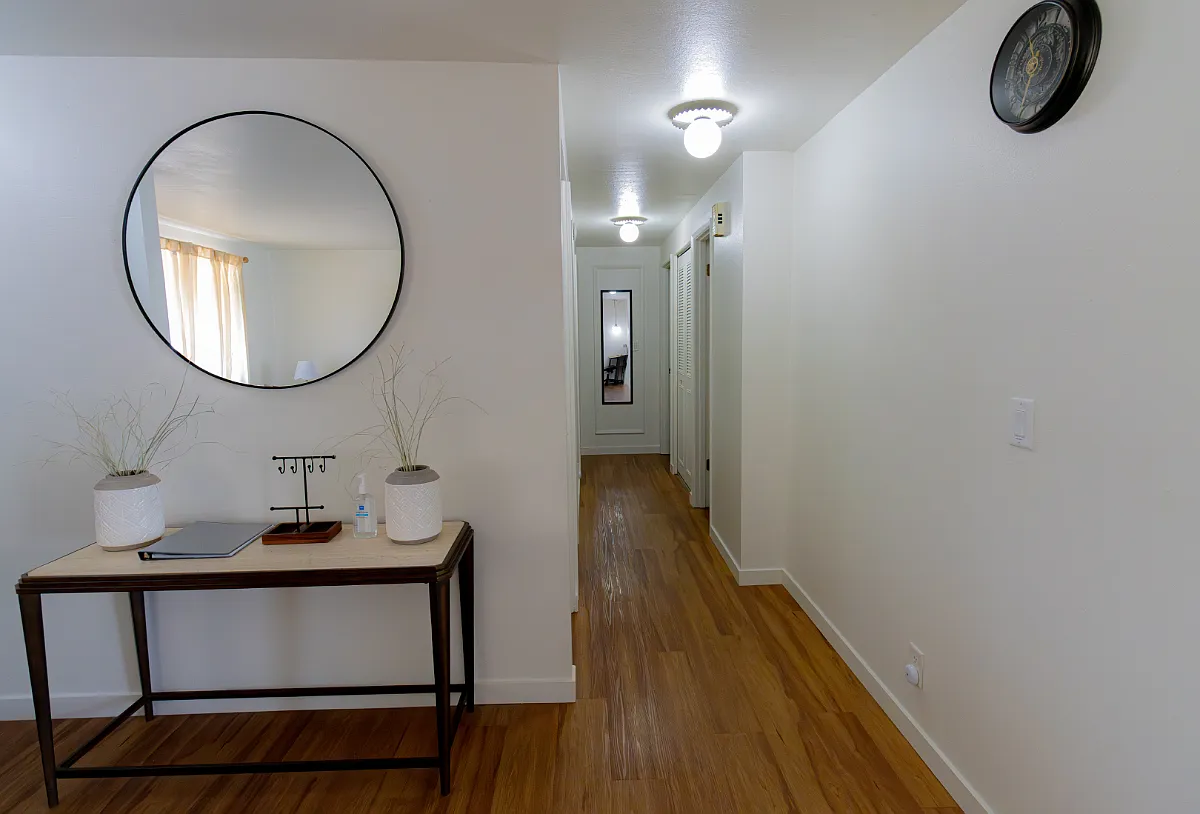 3 bed, 912 sqft, $3,200 — Photo 4