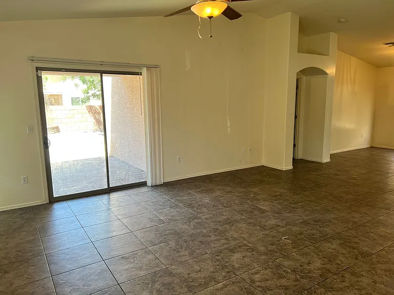 4137 E Shadow Branch Dr — Photo 27