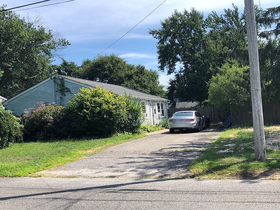 2nd image of 1005 Buena Vista Rd