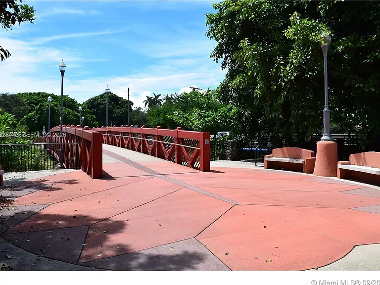 125 Edgewater Dr #7 — Photo 13