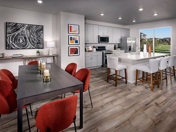 The Cameron floorplan modeled at Vive on Via Varra.
