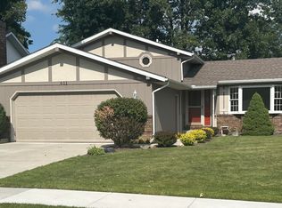 611 N Holly Ln, Griffith, IN