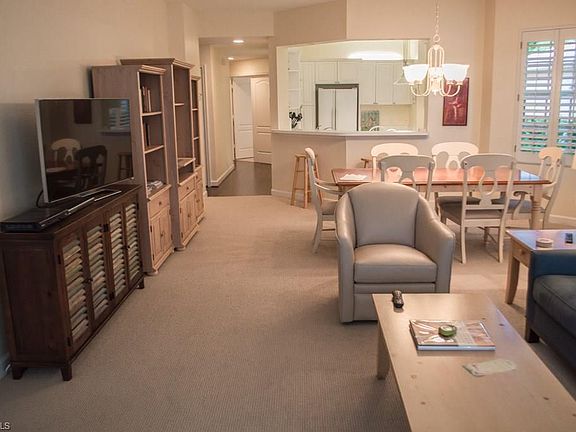 4th image of 2444 Ravenna Blvd #2-101