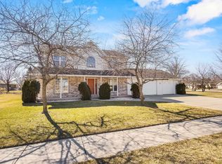 2251 Hopf Ln, De Pere, WI 54115