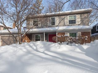 1655 Sherwood Rd, Highland Park, IL 60035