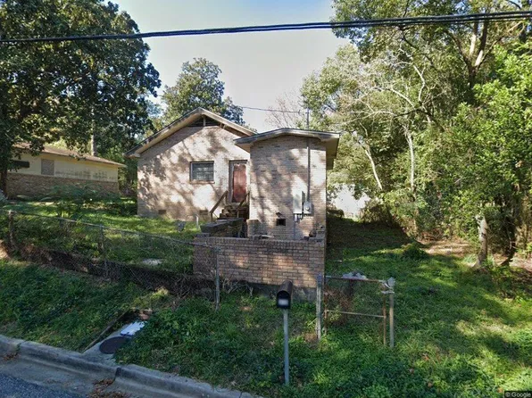 316 1st St, Chickasaw, AL 36611