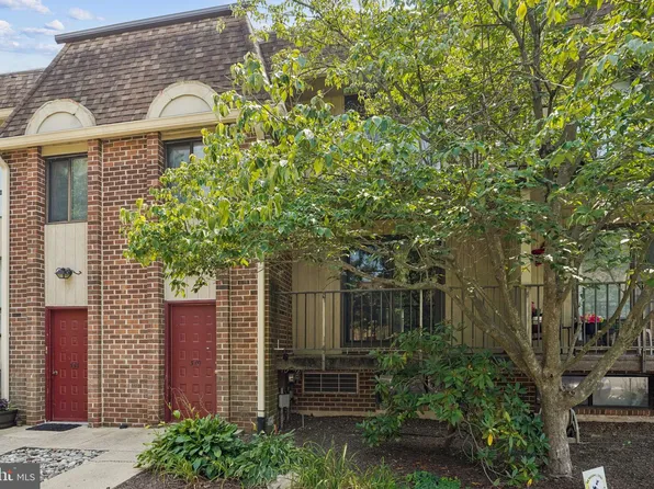370 Saybrook Ln, Wallingford, PA 19086