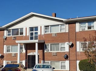 10138 Hartford Ct, Schiller Park, IL 60176