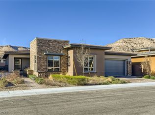 9967 Amethyst Hills St, Spring Valley, NV 89148
