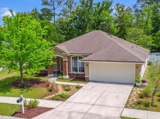 421 Sanwick Dr, Jacksonville, FL 32218