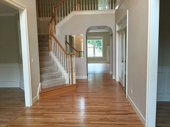 3rd image of 13687 SW Essex Dr