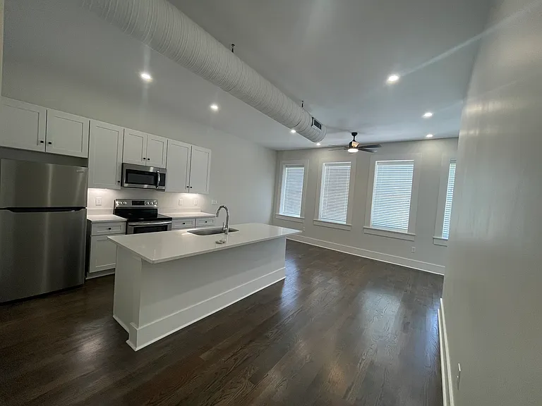 843 Forsyth St — Photo 7