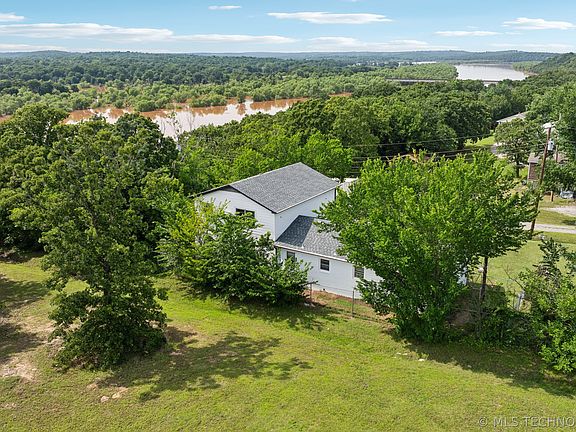 2nd image of 36516 Cramer Rd N