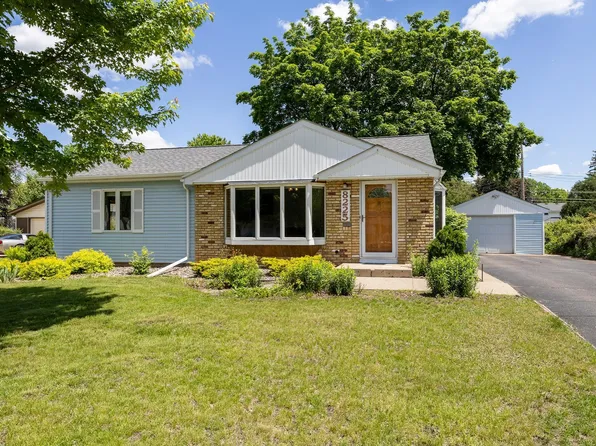 8225 Thomas Ave S, Bloomington, MN 55431