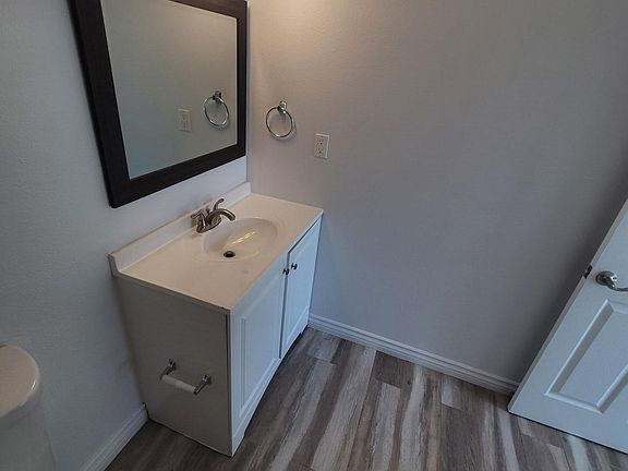 5th image of 6740 Brynhurst Ave #201