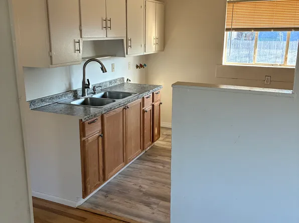 5740 E 68th Ave, Commerce City, CO 80022