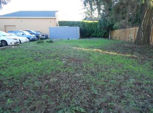 8040 SE Center St, Portland, OR 97206