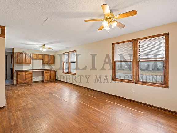 5th image of 302 N King St