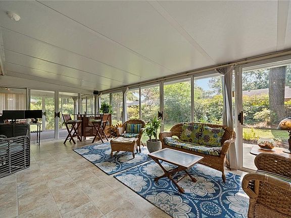 4th image of 4125 Thalia Dr