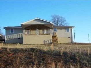 393 Old Farrs Bridge Rd, Greenville, SC 29611