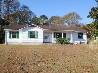 6 Dalton Ct, Richlands, NC 28574