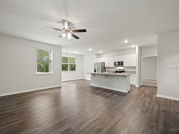 4th image of 9807 Peacefield Ln