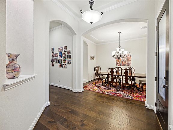 5th image of 6615 Cottonwood Crest Ln