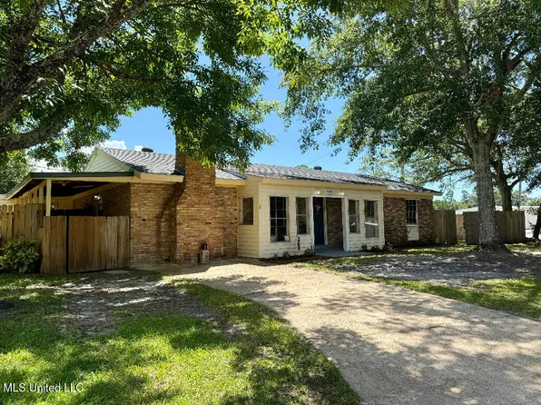 7000 Melrose Dr, Biloxi, MS 39532