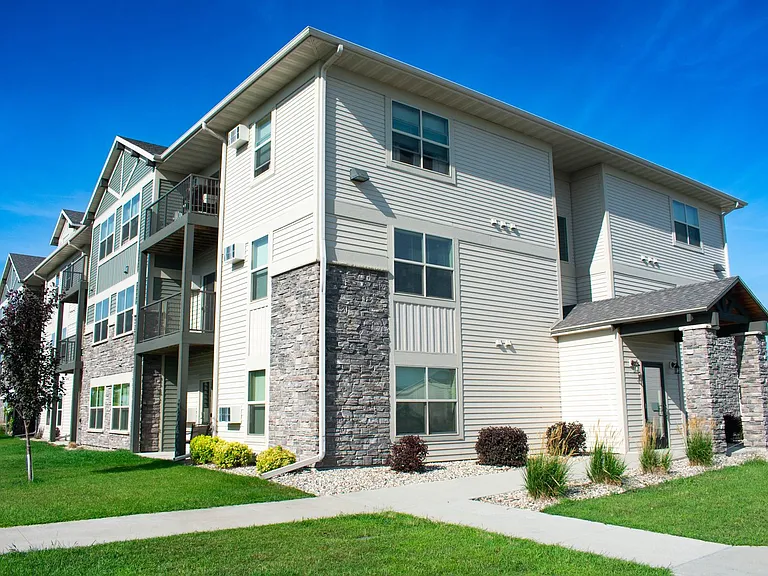 Aspen Trail Apartments — Photo 165