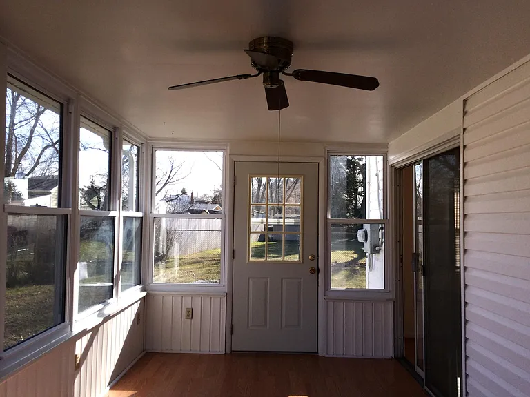 794 Chrysler Ave — Photo 10