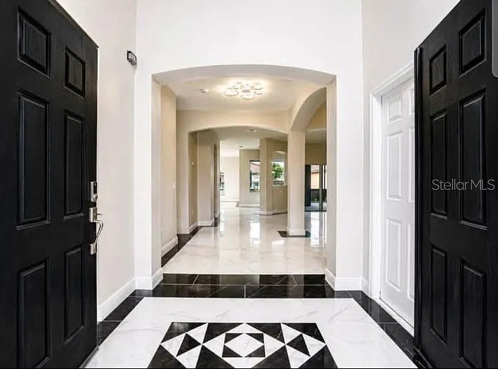 4 bed, 3.5 bath, 3586 sqft, $2,995 — Photo 3