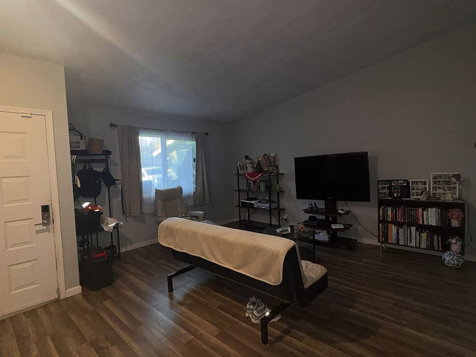 1st image of 9388 Big Horn Way