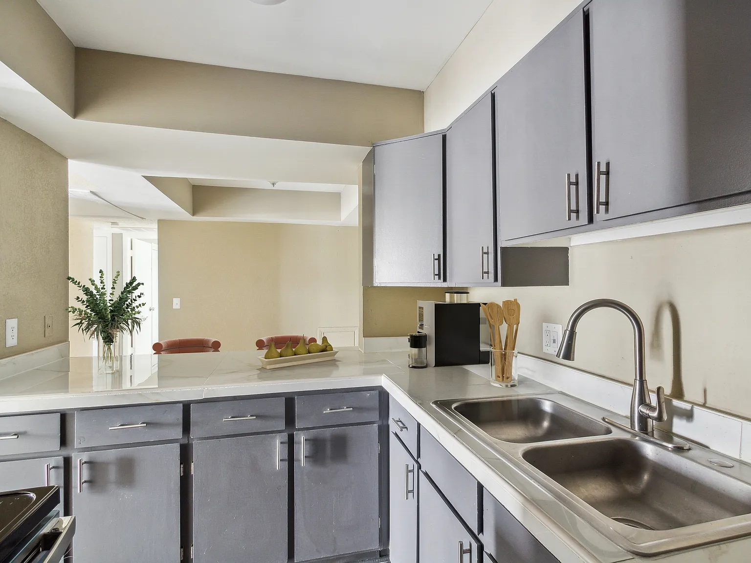 Ascend Apartments — Photo 4