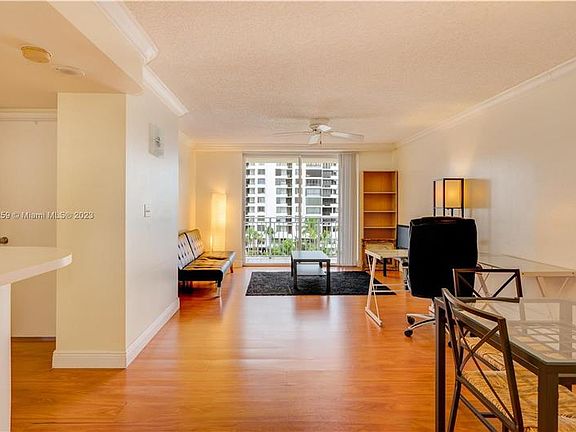 4th image of 770 Claughton Island Dr APT 811