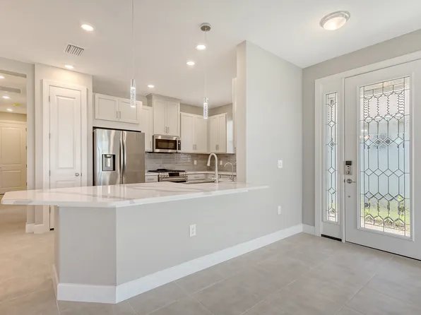 16139 Isola Pl, Lakewood Ranch, FL 34211