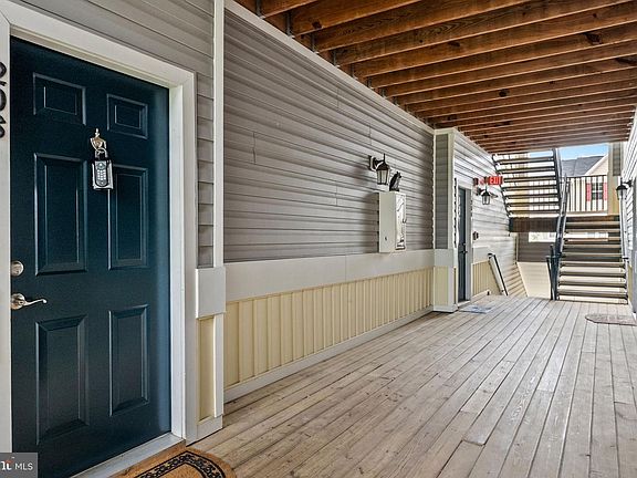 4th image of 6161 Willow Pl APT 208