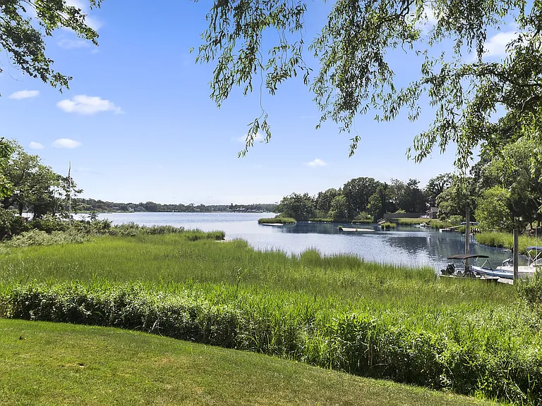 42 Towd Point Rd — Photo 13