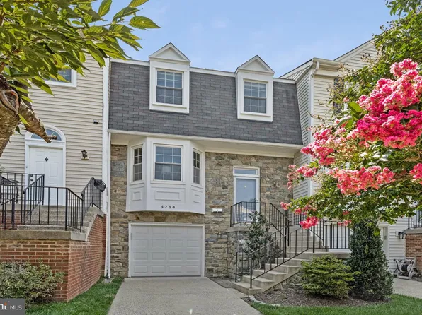 4284 Sleepy Lake Dr, Fairfax, VA 22033