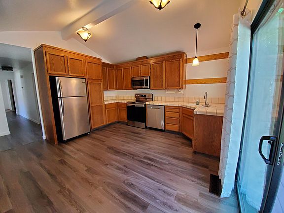 5th image of 16657 Lone Hill Dr