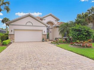 9186 Treeside Ct, Naples, FL 34120